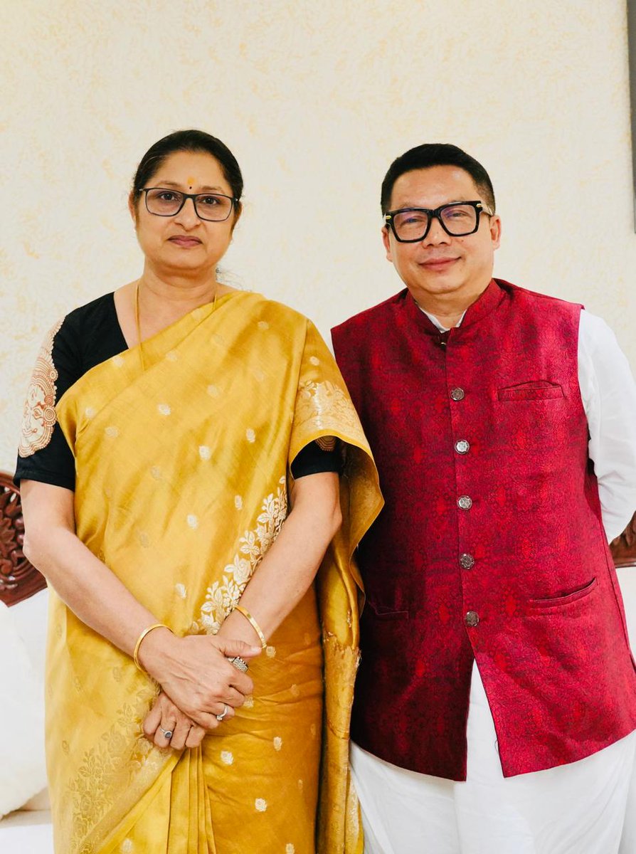 Had a productive meeting with the Hon. Minister of Women and Child Development, Government of India, on the sidelines of the National Workshop on Early Childhood Care.
Our discussions centered on advancing strategic partnerships in health, nutrition, and education, key pillars in