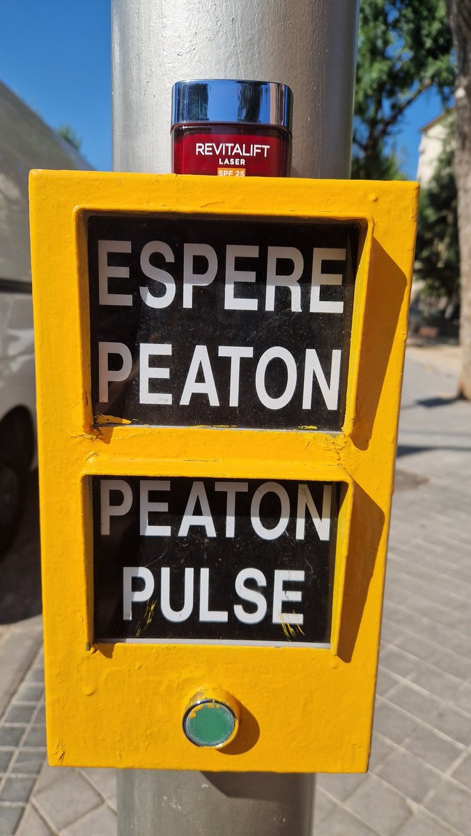 Ahora no sé si esperar, pulsar o hacerme un lifting.