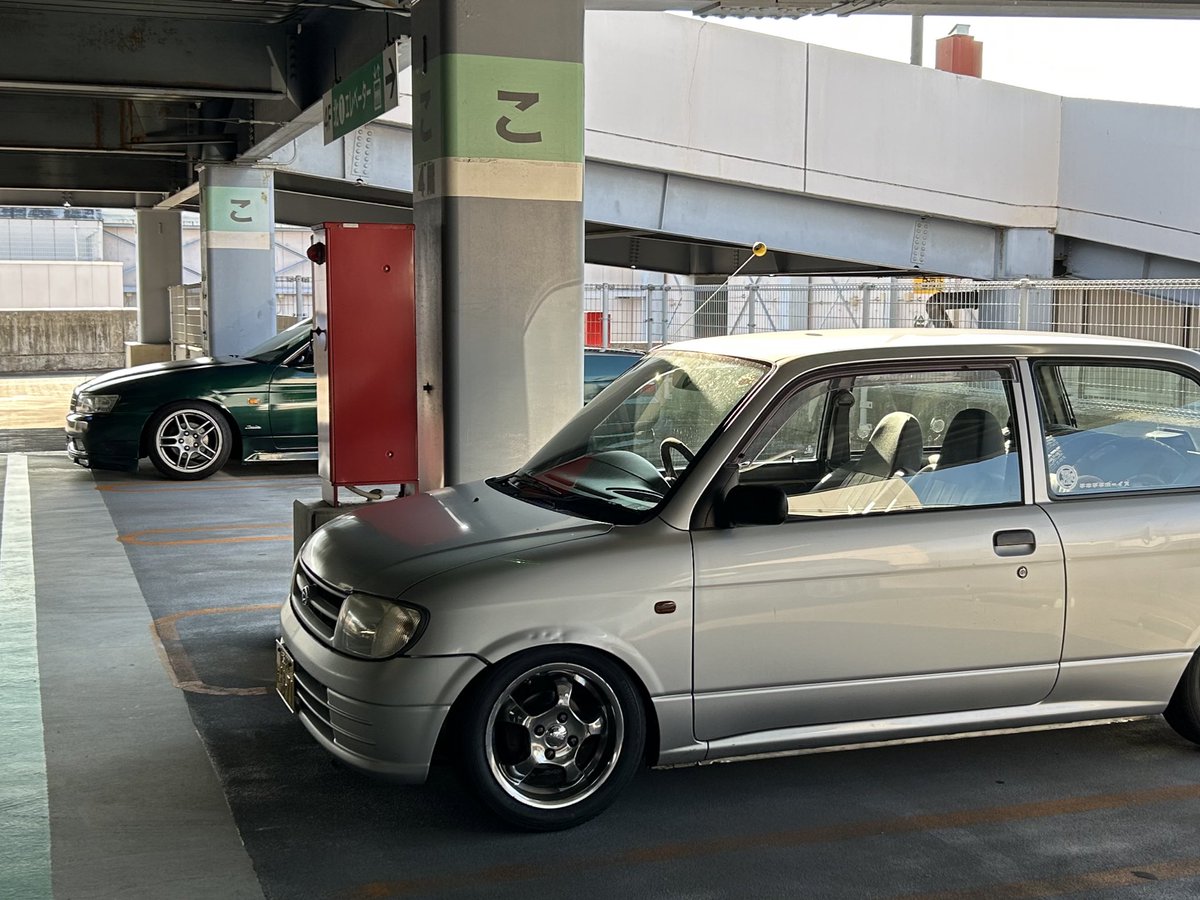 i_am_am_am_am_'s tweet image. ﾁﾝﾀﾗﾁﾝﾀﾗ走んじゃねーよクソファミリー共が