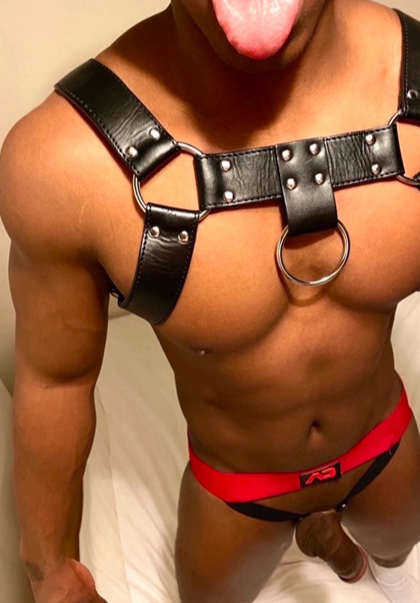 actiftop75's tweet photo. ♻️🔥FOLLOW ET RT REPOST💥♻️
✅ Disponible à Paris 🇫🇷 
📲 Sur demande 📩
🥵👅🍌🍆🍑 Actif domi pour Daddy, Chub, Chubby, salope, suceur, passif, lope, généreux, batard, gay, bi, bienvenue à tous 📥
#mastergay #domination #actifgay #findom #sex #hunqz #grindr #gay #massagetantrique https://t.co/qch1MYtf53