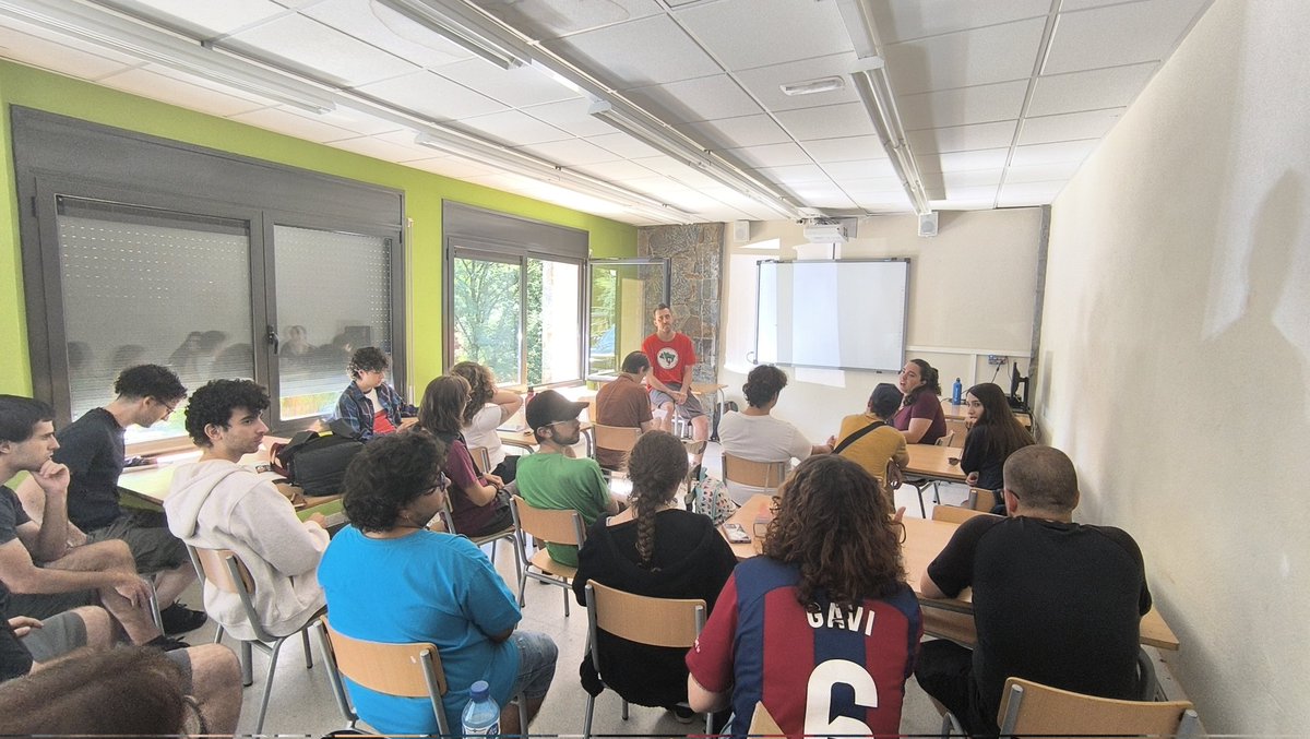 Joventut Comunista (@jcc_cat) on Twitter photo 🟢 Matí de formació sobre pobresa energètica, sobirania i decreixement de la mà de l'àrea de Medi Ambient de <a href="/comunistes/">Comunistes de Catalunya</a>.
✊ Una transició ecosocial és clau per superar l'actual emergència climàtica! 🟢 Matí de formació sobre pobresa energètica, sobirania i decreixement de la mà de l'àrea de Medi Ambient de <a href="/comunistes/">Comunistes de Catalunya</a>.
✊ Una transició ecosocial és clau per superar l'actual emergència climàtica!