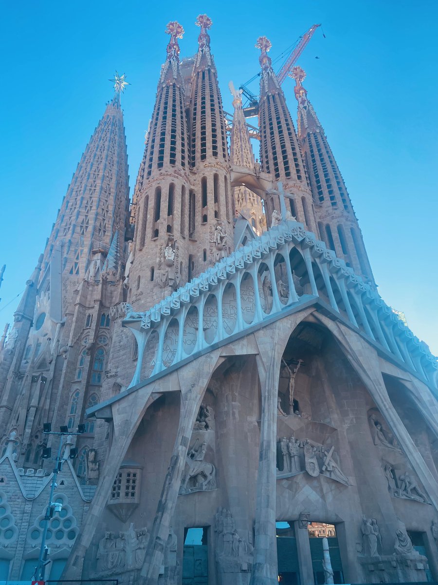 behaviOrganisms's tweet image. Gaudí, the Architect of Consciousness !
