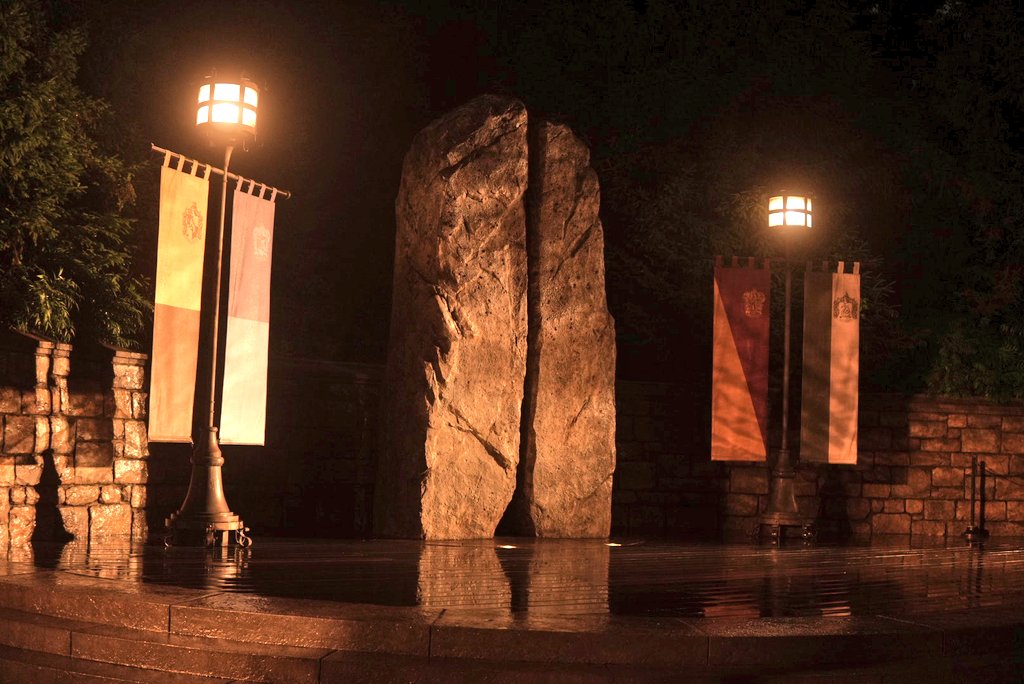 夜＋雨上がりの雰囲気すき🫶
#USJファン