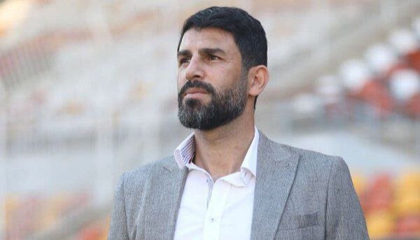 بخش کوچکی از سرزمین مقدس پرسپولیس دیروز ازاد شد ... یه بحش کوچک دیگه هم امروز ازاد شد ...اما هنوز قسمت عمده این سرزمین مقدس در اشغال درویشیون هست ارزوی ازادی کامل دارم 
#اخراج_درویش