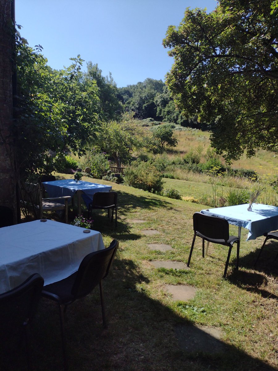 CorfuArts's tweet photo. Helping pal @EmmaOB18 set up as her AMAZING Dorset Garden participates in funding raising open gardens project day.....cakes made, sandwiches filled, paths weeded, bees humming ..........🌳🌸🌾🐝 https://t.co/tCKOvsYyBq