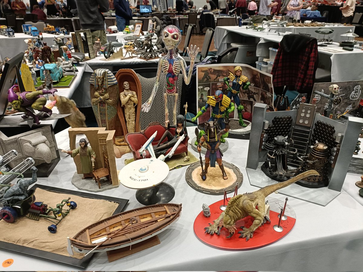 NicholasKocis1's tweet image. Good morning everyone. Happy Sunday. Hope you all in the UK are getting some sleep and had breakfast ๐ฅ๐ณ. Enjoy the rest of the day ๐โ๐๐๐น๐ฅค๐ง. I was attending my local model show in my town. Here are some pictures of some exhibitions ๐.