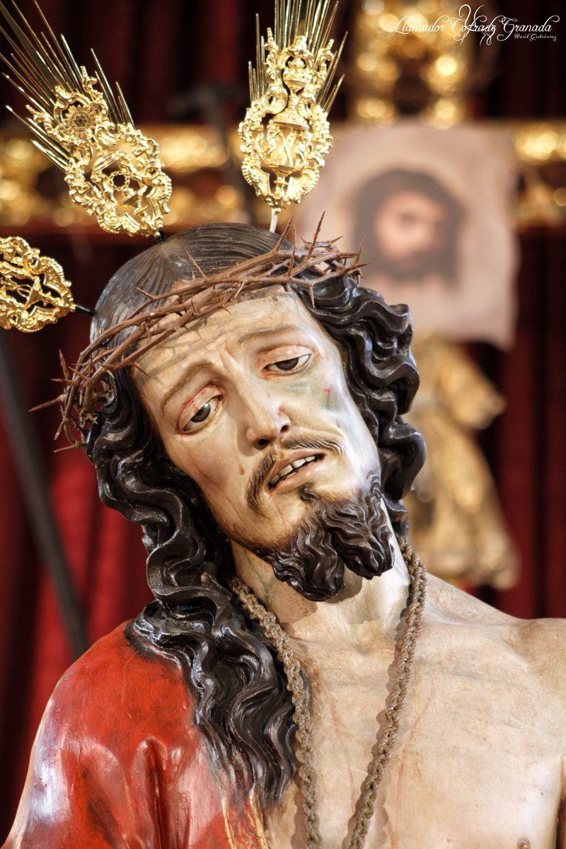 “Y por él y para él quiso reconciliar todas las cosas, las del cielo y las de la tierra, haciendo la paz por la sangre de su cruz.”
(Col 1, 15-20)

Feliz #Domingo, #DíadelSeñor, XV del #TiempoOrdinario.

📷 <a href="/LlamadorCofrGR/">Llamador Cofrade Granada</a>