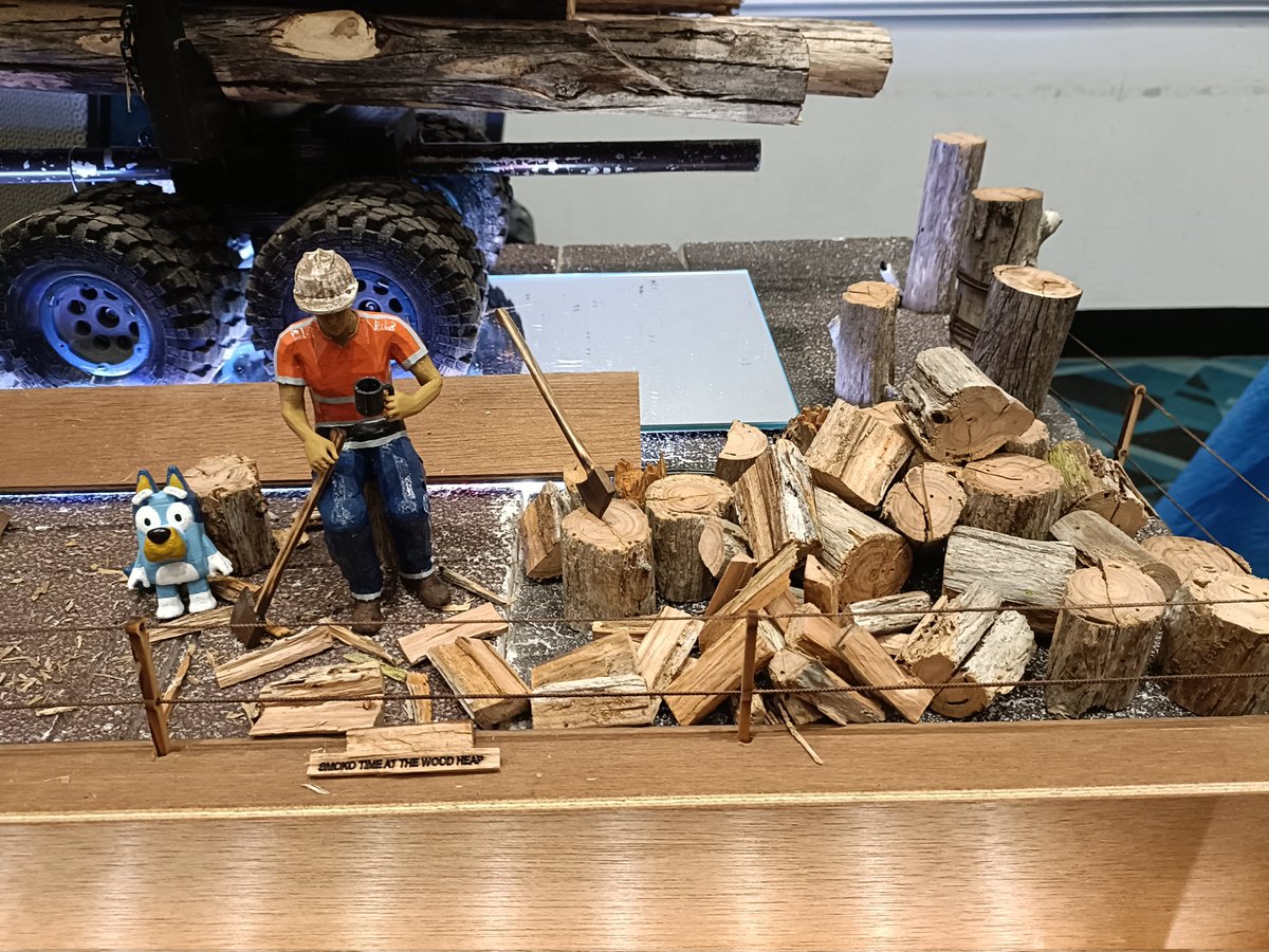 NicholasKocis1's tweet image. Good morning everyone. Here are some more pictures of the model show I was attending ๐.