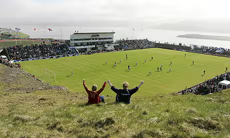 SweeperPod's tweet image. 🇫🇴 The Faroe Islands are Europe's most football-mad country, with the highest proportion of match-going fans across the continent.
An incredible 10.22% of the Faroese population regularly attend football matches, which is more than twice as much as second-placed Iceland.
With…