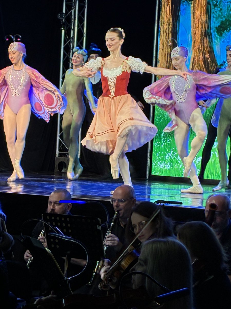 Sunday in #Kharkiv: going to see the ballet of Snow White in the bunker under the Opera House. #Ukraineatwar