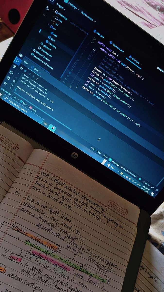 Nargisparween07's tweet image. 🌟 #100DaysOfCode
Revising Java with handwritten notes today—slow and steady wins! 📝 Loving the focus. What’s your favorite way to review code? 💪
#Java #StudentLife #TechTwitter #BuildInPublic #dsa