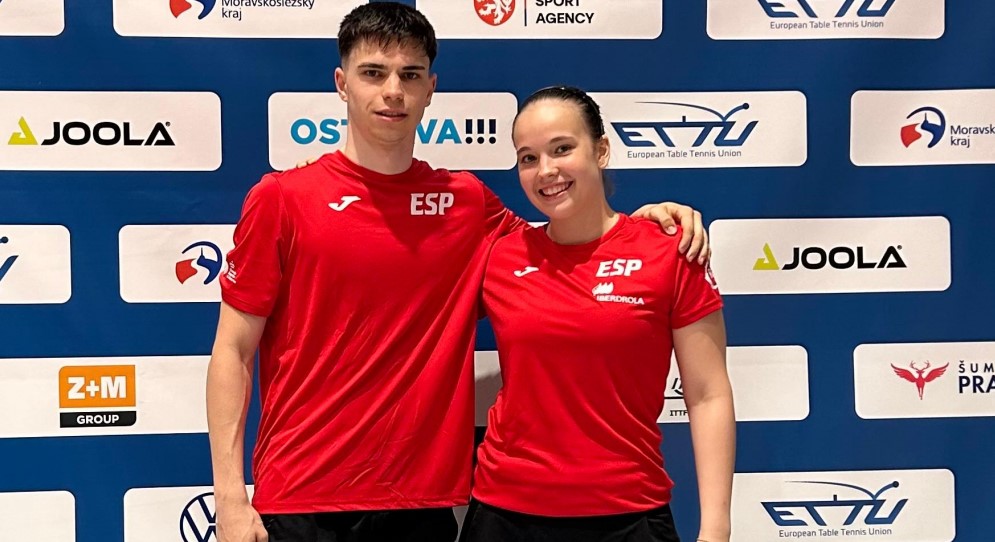Daniel y María Berzosa en el Europeo de Chequia

Los burgaleses son los capitanes en las dos selecciones nacionales U19
<a href="/BurgosTenisMesa/">UBU TPF Tenis de Mesa</a> 

burgosdeporte.com/?p=141972