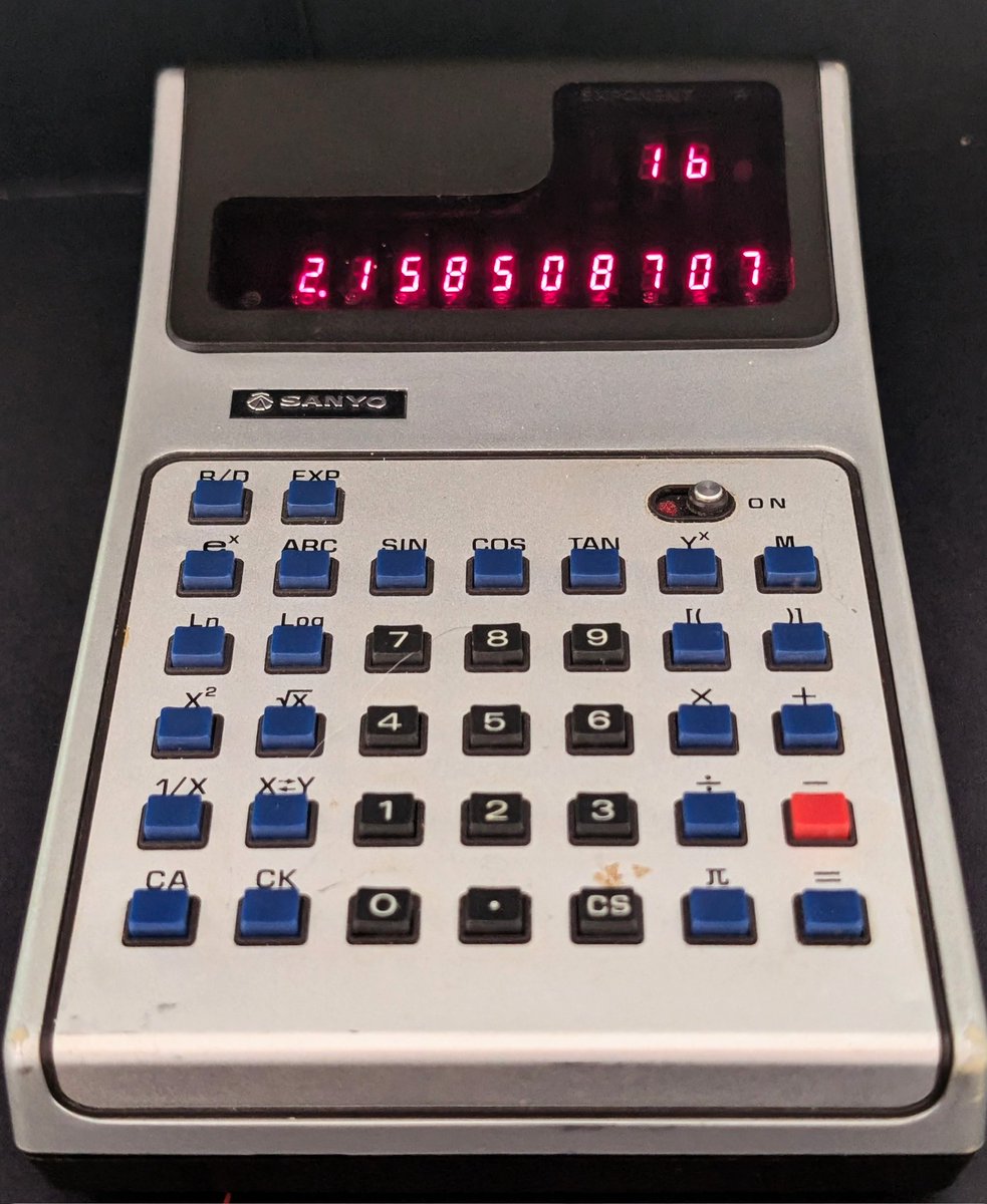 quasimondo's tweet image. Added a Sanyo CZ-2171 to my nerdy pocket calculator collection.