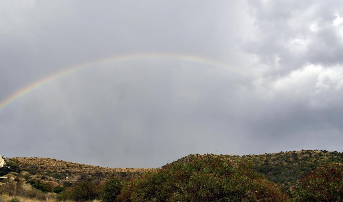 Asir bölgesine yaz yağmurları düştü. Bu manzara, bölgenin ziyaretçilerin kalbini neşeyle dolduran eşsiz iklimini yansıtıyor.

#الاذاعات_الدولية_السعودية
#suudiarabistan
#SaudiArabia