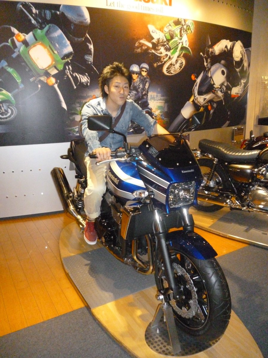 #これを見た人は無言で若い頃の画像を貼る