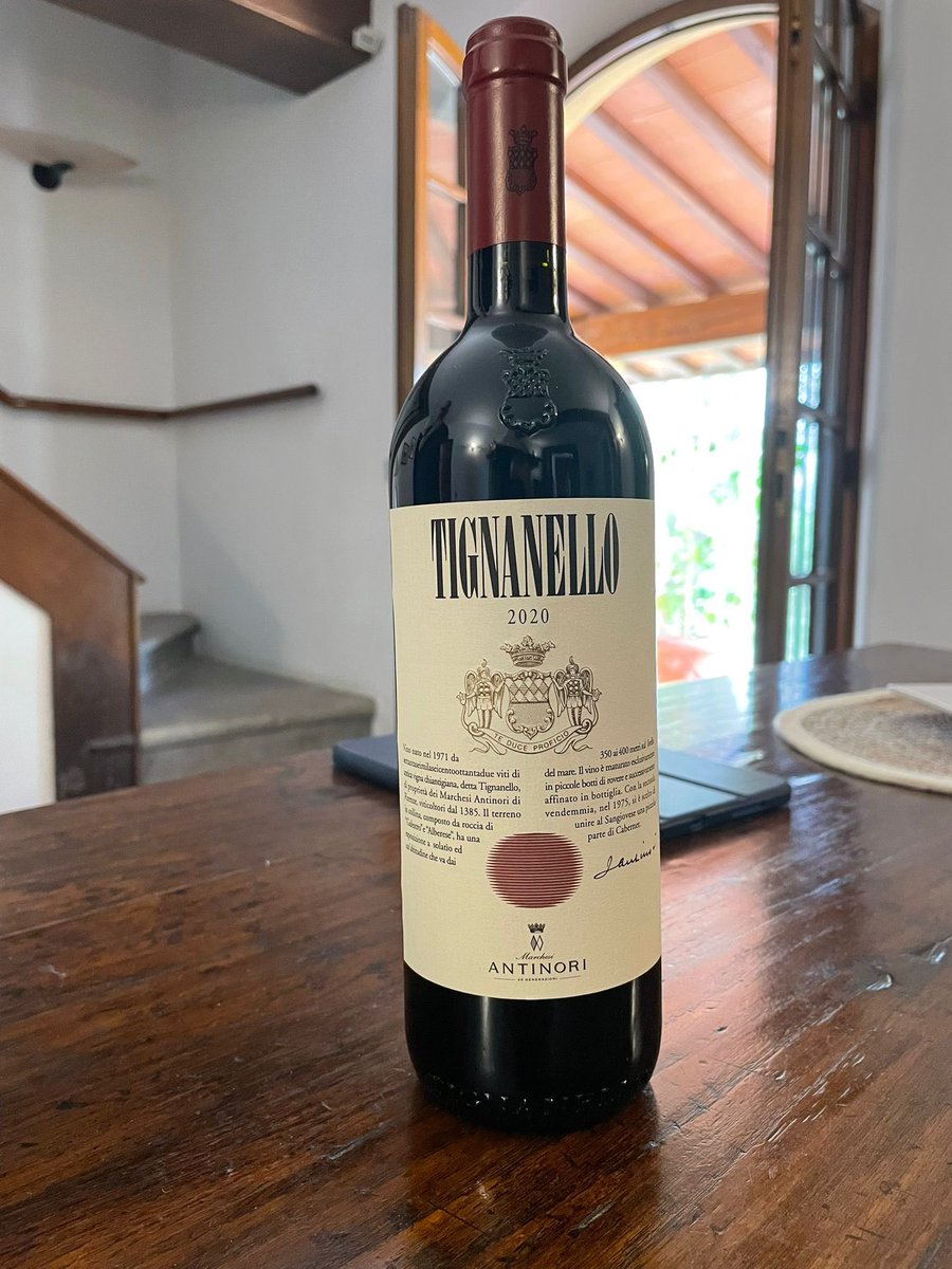 Che non si dica che gli #Stronzi bevono male!
#Tignanello