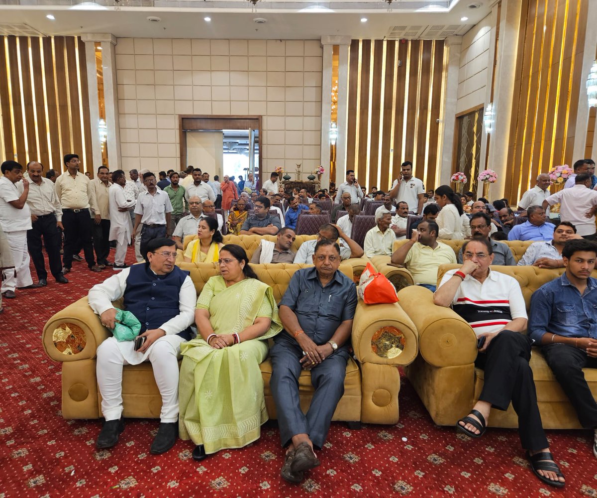 आज भारतीय जनता पार्टी, मेरठ महानगर के वरिष्ठ कार्यकर्ता, पूर्व महानगर अध्यक्ष श्री परमात्मा शरण कंसल जी की अरिष्टि में सम्मिलित होकर दिवंगत आत्मा को श्रद्धांजलि अर्पित की|

श्रीहरि से प्रार्थना है कि दिवंगत आत्मा को अपने श्रीचरणों में स्थान दें