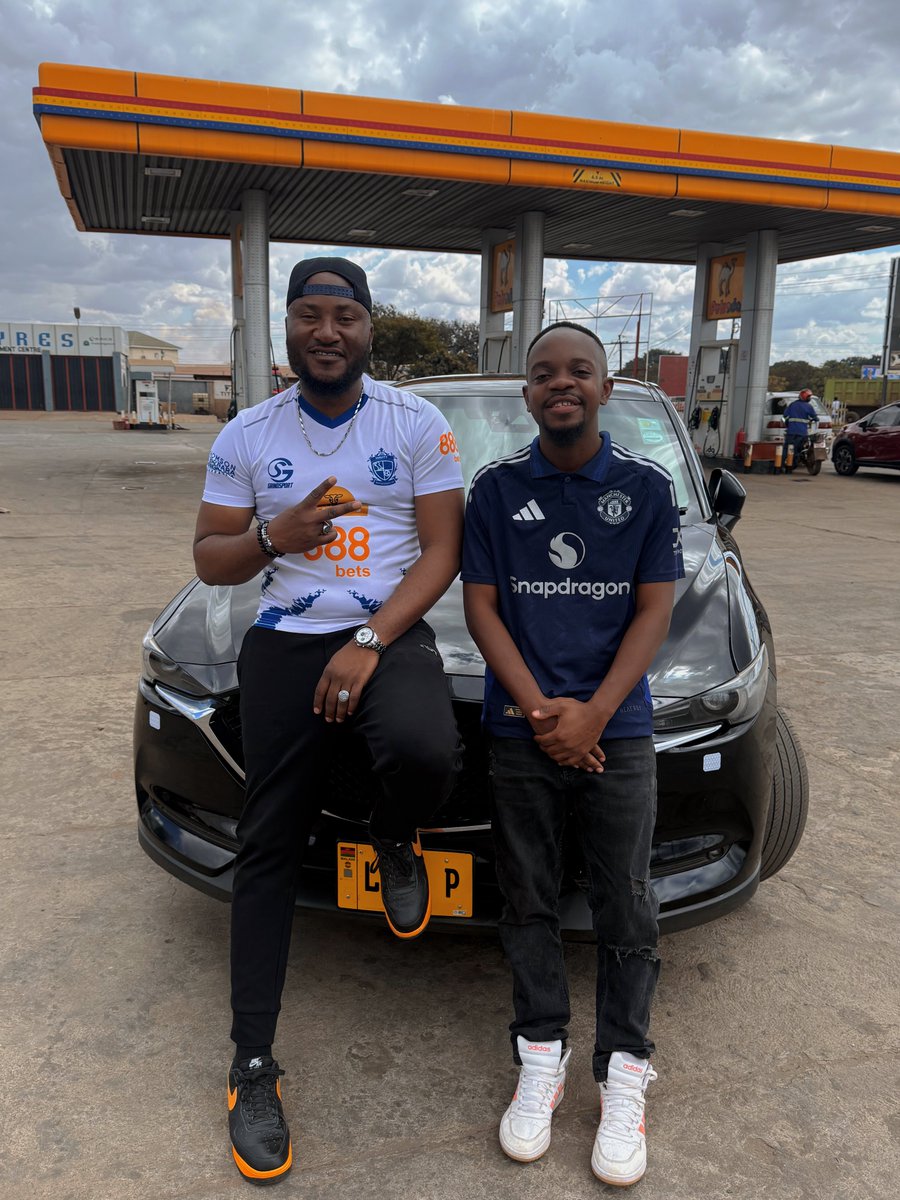 PhyzixMw's tweet image. Nyerere tiyeni ku stadium!!! 🐜🐜🐜