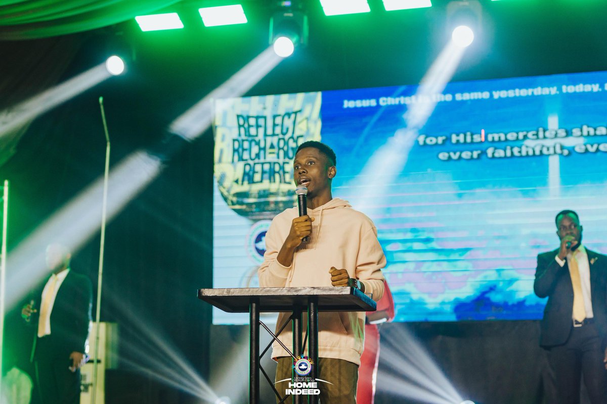 rccglsc_'s tweet photo. 🎵🎵
Let us with a gladsome mind
Praise the Lord for He is kind
For His mercies shall endure
Ever faithful ever sure...
#rccglsc #teamard #halftimeconference #sundayservice https://t.co/fT7lHilFl5