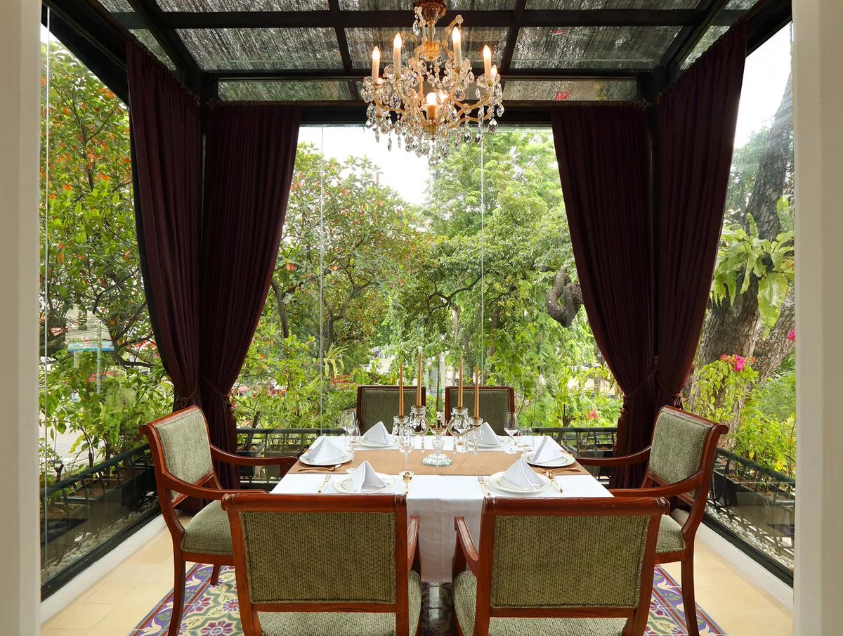 anoimaly's tweet image. Dad and daughter's lunch today. Elin is both excited and nervous as tomorrow will be the first day she becomes an elementary student. Time flies.