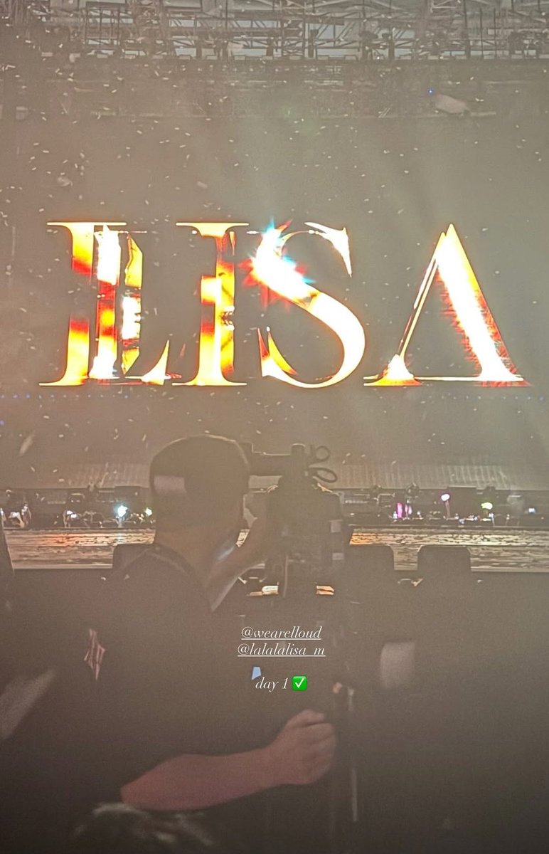 Team LLOUDเข้าไปคุมสเตจsoloเดี่ยวของลิซ่า55555
LISA CHARMS SOFI STADIUM
#DEADLINEinLA_LISA
#BLACKPINK_DEADLINE
