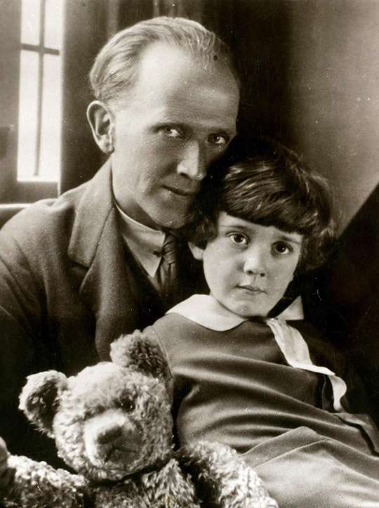 "We've been living in a lie, all our lives, and now at last we have found the truth." 
The Truth about Blayds, A.A. Mline's classic 1921 play  about doing the 'right thing' runs <a href="/finborough/">Finborough Theatre</a> 2-27 September. 
The first London production for over 100 years.
Booking now open.