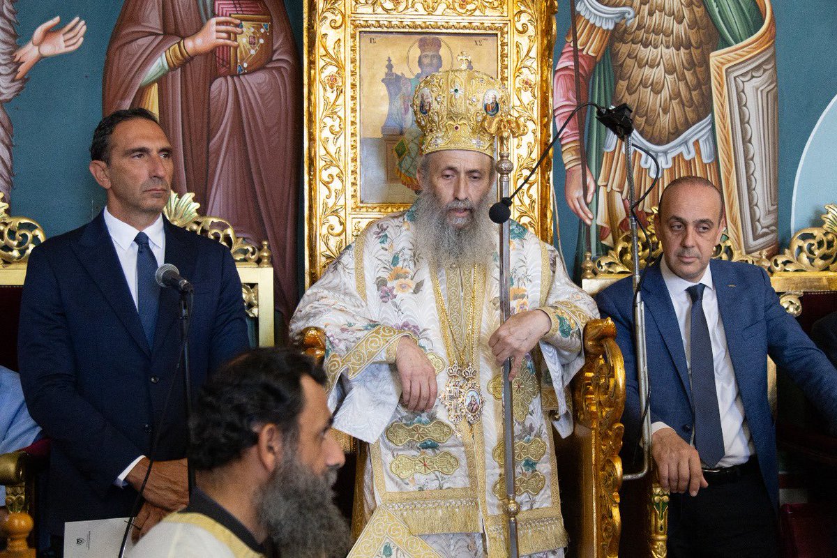 K_Ioannou's tweet image. Με αισθήματα σεβασμού και βαθιάς συγκίνησης, παρευρέθηκα σήμερα στον Καθεδρικό Ναό Αγίου Θεοδώρου στην Πάφο, εκ μέρους της Πολιτείας, για το ετήσιο μνημόσυνο των πεσόντων κατά το πραξικόπημα της 15ης Ιουλίου 1974 της Επαρχίας Πάφου. Τιμούμε σήμερα όλους εκείνους, στρατιώτες,…