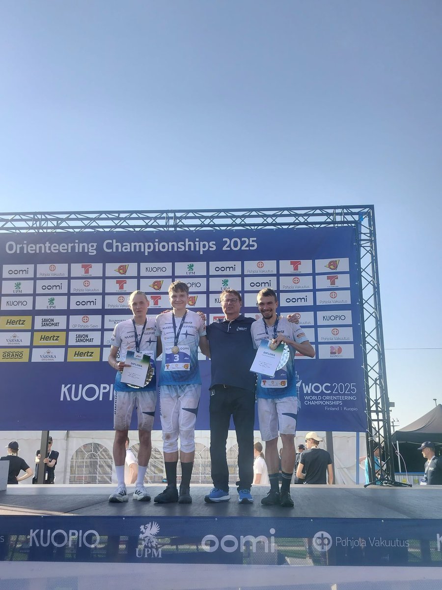 Suunnistustapahtuminen järjestäminen on nyt minulta finaalissa.
Monessa olen ollut mukana, Mehtäjukola, Hiihtosuunnistuksen MM- kilpailut, 2 Suunnistuksen Turnaus- leiriä, leimaus-leiri, 10 -vuotta leimaus- leirien TA:na, Vehmer jukola,Maailman cupit ,SM-kisoja ja nyt MM- kisat.