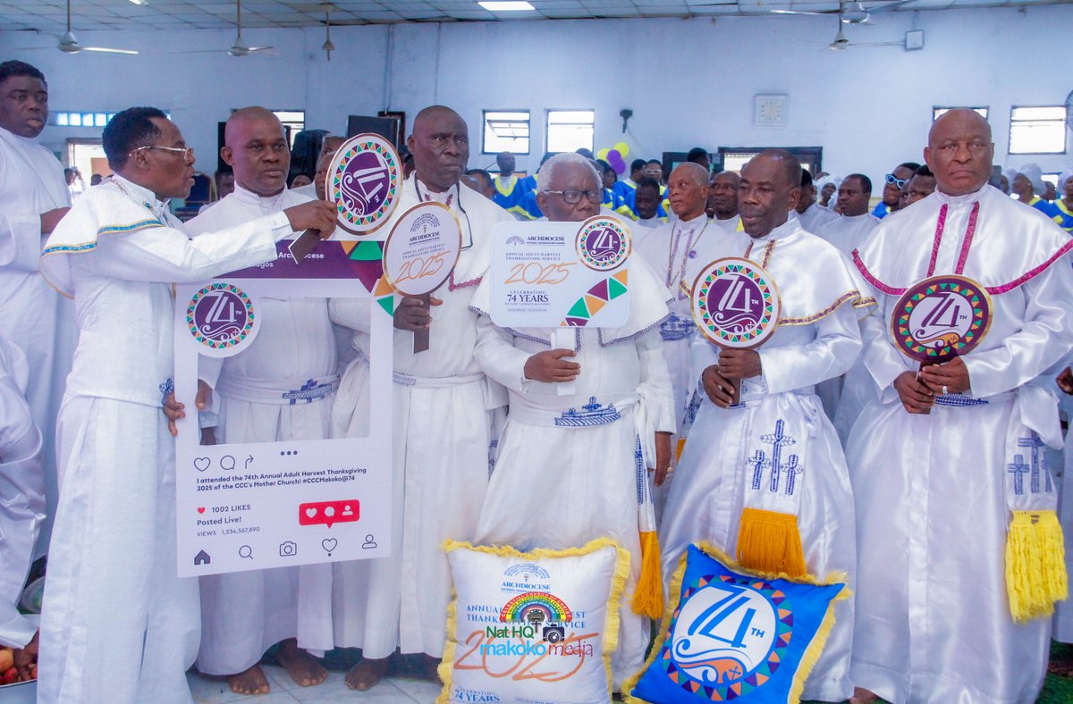 cccmakokonhq's tweet image. Joyful moments from the unveiling of the 74th Annual Adult Harvest Logo 2025 — led by the Shepherd in Charge, the Harvest Chairman, and the entire congregation. A celebration filled with unity and thanksgiving!
#CCCMakoko2025 #74AdultHarvestThanksgiving 
#LogoUnveiling