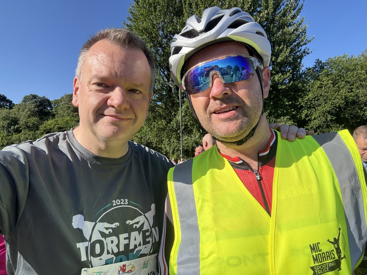 NickTorfaen's tweet image. Thank you to everyone involved in organising the Mic Morris Torfaen 10k today.
It was a pleasure to run in such a friendly atmosphere, with the marshals giving encouragement, and local people all along the route giving incredible support - and great banter with the MP!