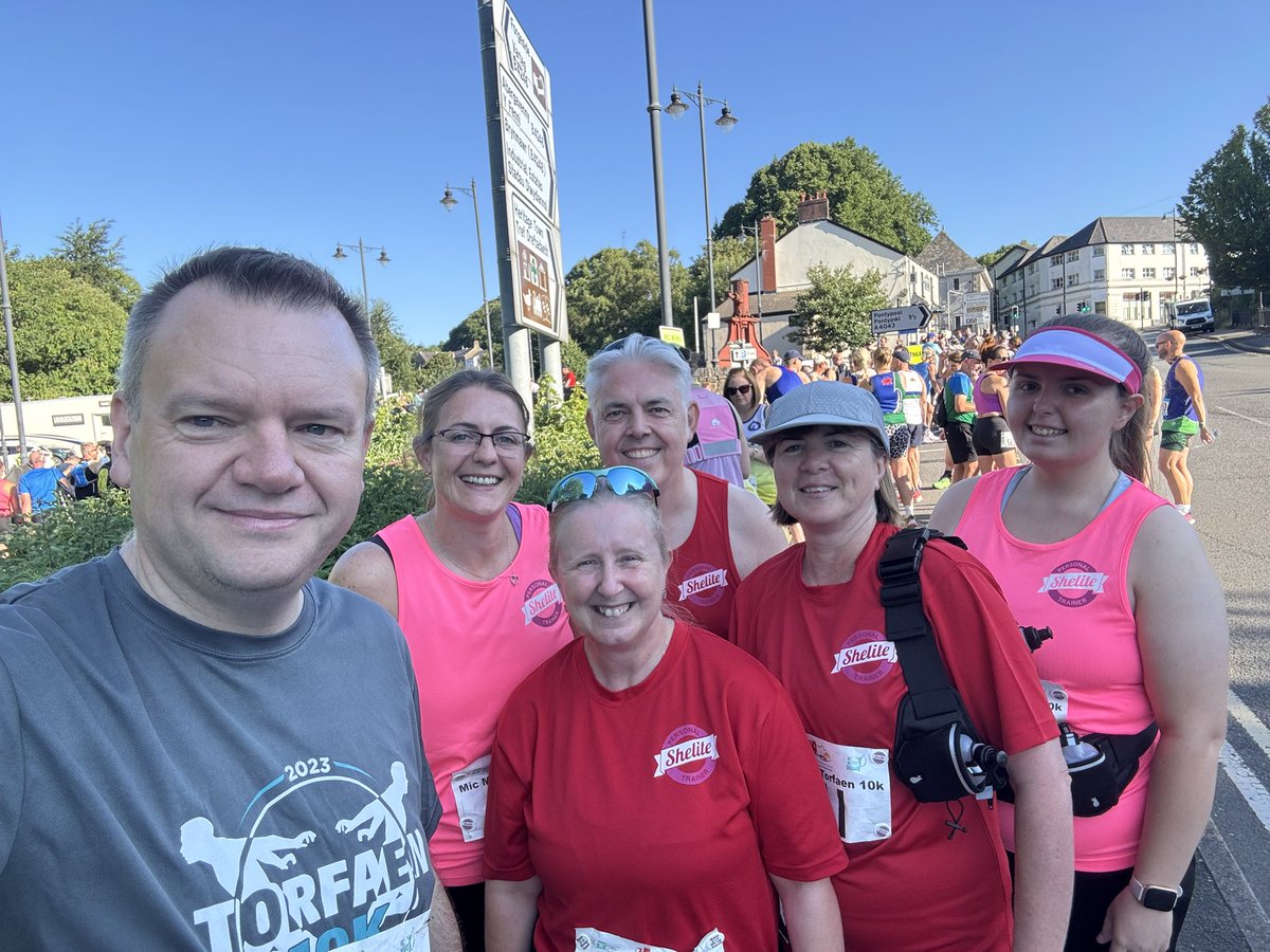 NickTorfaen's tweet image. Thank you to everyone involved in organising the Mic Morris Torfaen 10k today.
It was a pleasure to run in such a friendly atmosphere, with the marshals giving encouragement, and local people all along the route giving incredible support - and great banter with the MP!