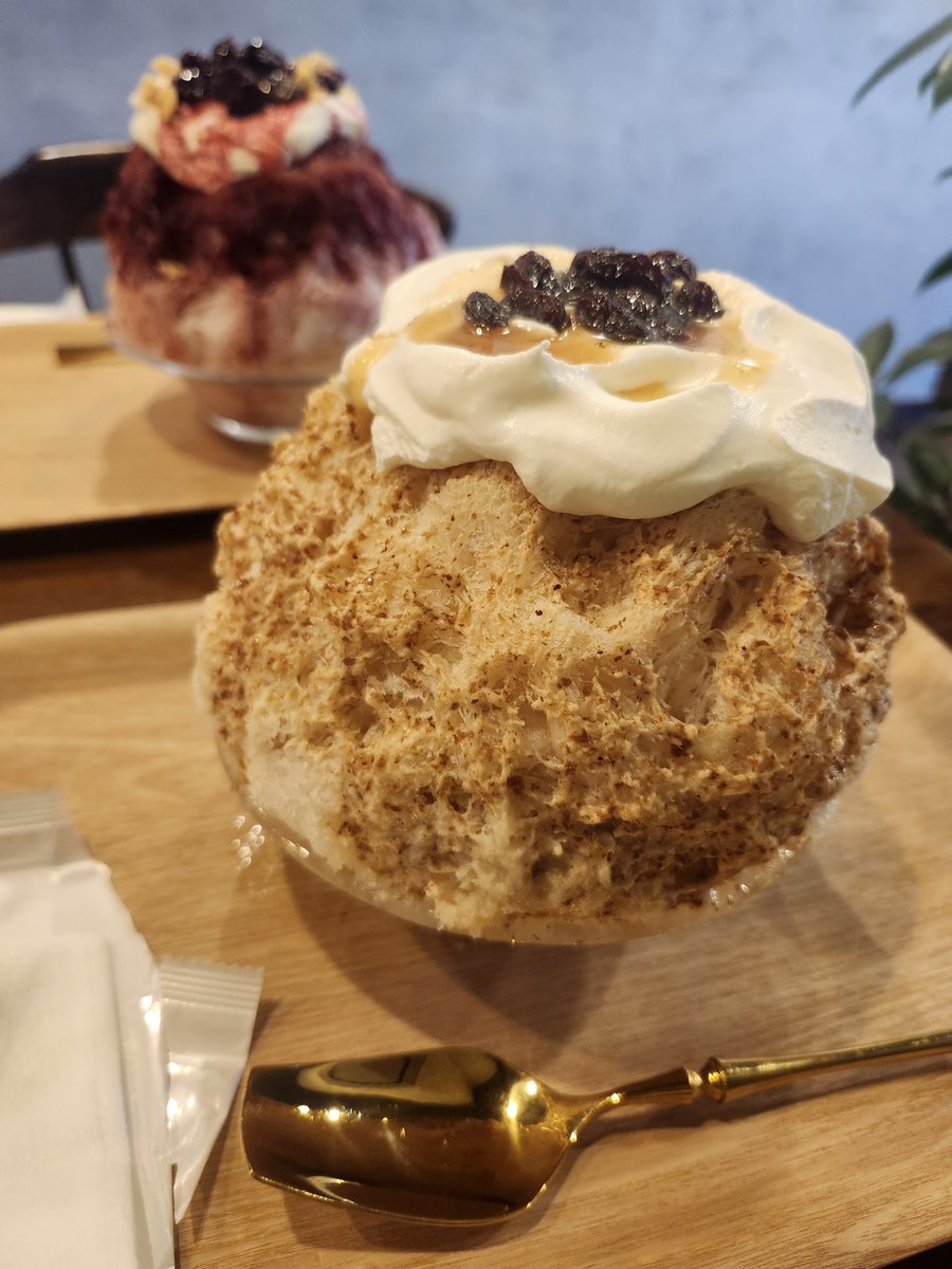 nemushinobi's tweet photo. この仕事の好きな所
配達で色々な場所に行くから行ってみたいお店がたくさん見つけられる所!
今日はそんな感じで配達中に見つけたかき氷屋さんに行ってきました!
ご馳走様でした🙏

 #京都氷屋万年雪  #京都かき氷  #梅小路カフェ  #かき氷  #京都スイーツ  #京都カフェ https://t.co/bygAPN02G5