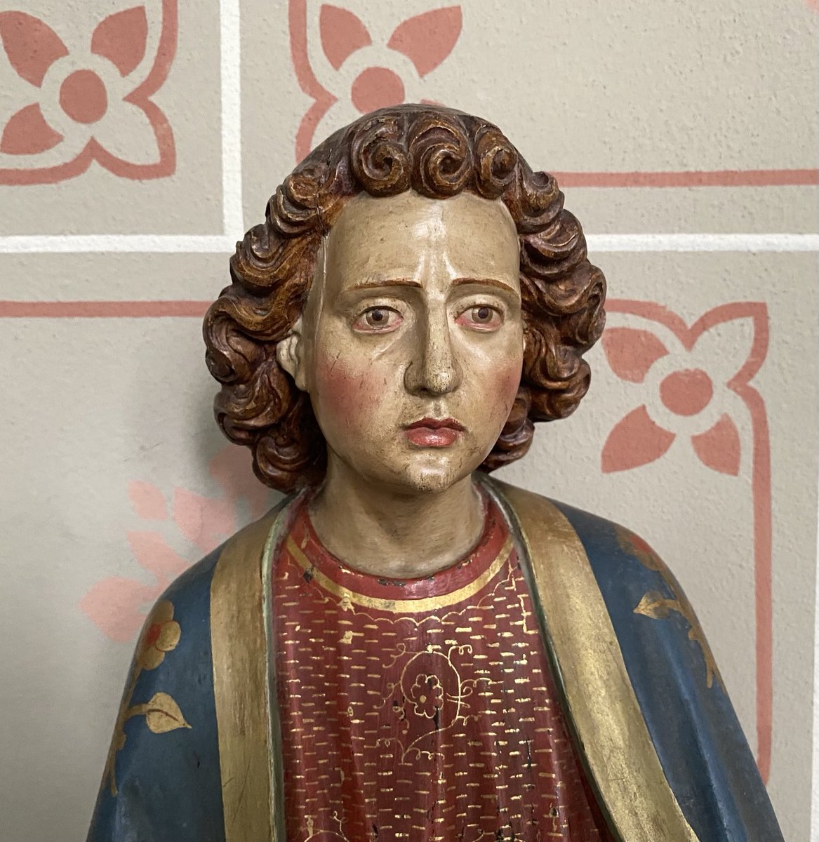 Recht weiblich geraten, der Heilige Johannes, und gut drauf ist er auch nicht (Gemünd, Eifel)