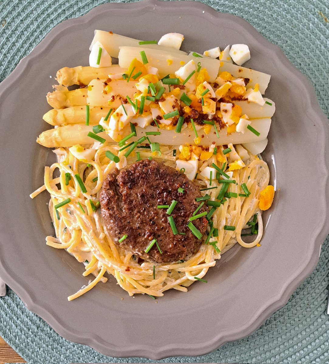 LaurensVIP's tweet image. 🟪 ZondagsLunch 🟪
#GenietenVanTkleine