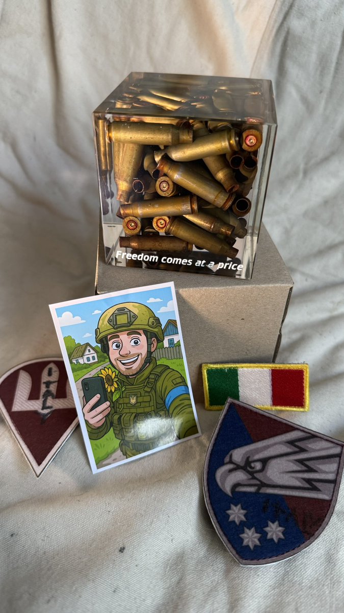 Borysovych57466's tweet photo. Brothers&sisters! 💙💛
Fellas🙏💙💛! 🇺🇦🇮🇹

Up for 3 day auction, ends 16 July (Wednesday), 20:00 Kyiv time. Awesome cool desktop souvenir from Ukraine “Freedom comes at a price”, war art - limited edition handmade. Patches set (signed by young soldier call sign “Italy” 🇮🇹, warrior who came to Ukraine to defend freedom, democracy and western values) included.

Starts at 70 usd. Shipping 25 usd worldwide. Please, put your bids in comments, increments by 10 usd. Payment via PayPal (F&F). Address, phone number, payment details , all questions please DM to me.

You can put your bid in PM, if you want to be anonymous.

Please retweet and spread the word. 

Please, support hero🫡 - my brother from the 25th Separate Airborne Brigade "Sicheslav"!
💙💛

@Namingthestars1
@Shannon32308146
@Official_NAFO #NAFO #NAFOExpansionIsNonNegotiable #NAFOCatsDivision #NAFOboost #NAFOfellas #NAFO #NAFOfellas #boost #Ukraine #StandWithUkraine
#FellasFury