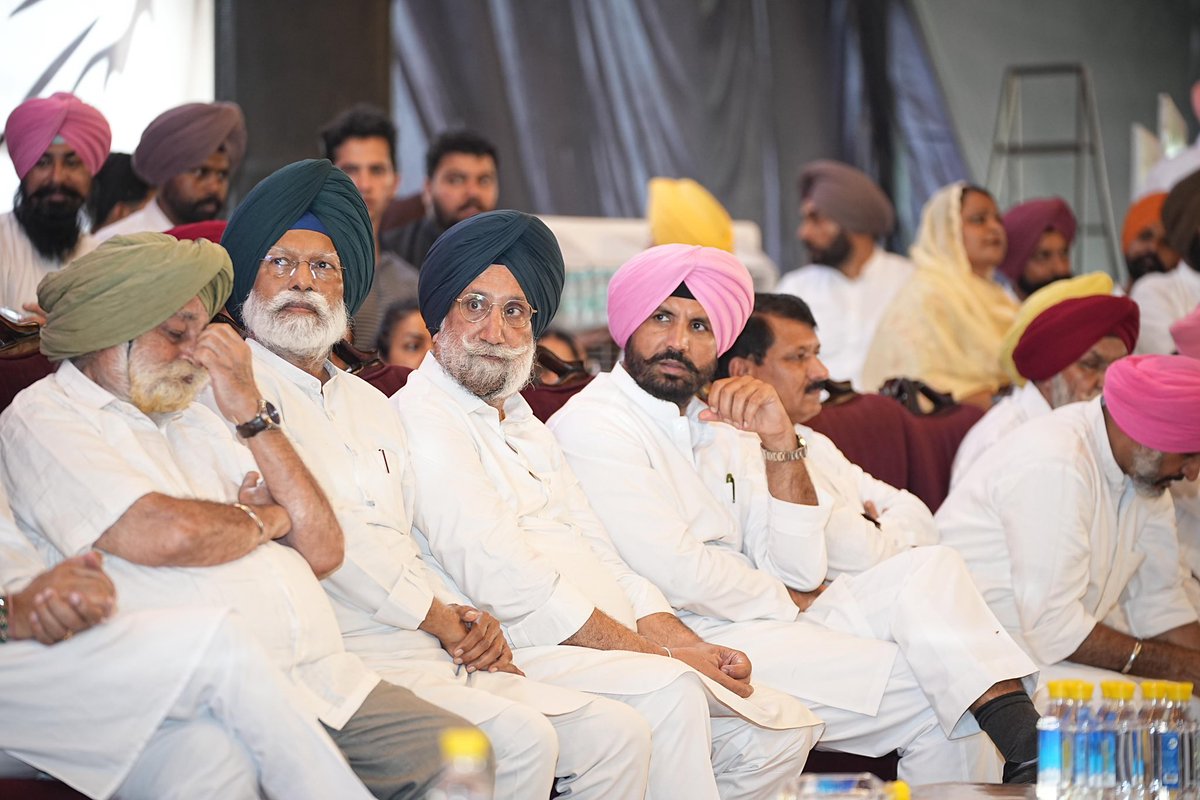 Dr. Amar Singh (@dramarsinghinc) on Twitter photo Attended massive Savidhan Bachao rally in Payal alongwith <a href="/INCPunjab/">Punjab Congress</a> Pres <a href="/RajaBrar_INC/">Amarinder Singh Raja Warring</a>, <a href="/Sukhjinder_INC/">Sukhjinder Singh Randhawa</a>, <a href="/INCIndia/">Congress</a> Sect Dalvi ji and <a href="/GurkiratKotli/">Gurkirat Singh Kotli</a> ji. Gratefulto <a href="/lakhvirpayal/">Lakhvir Singh Lakha</a> and all the workers of Payal for having made the program such a resounding success. Attended massive Savidhan Bachao rally in Payal alongwith <a href="/INCPunjab/">Punjab Congress</a> Pres <a href="/RajaBrar_INC/">Amarinder Singh Raja Warring</a>, <a href="/Sukhjinder_INC/">Sukhjinder Singh Randhawa</a>, <a href="/INCIndia/">Congress</a> Sect Dalvi ji and <a href="/GurkiratKotli/">Gurkirat Singh Kotli</a> ji. Gratefulto <a href="/lakhvirpayal/">Lakhvir Singh Lakha</a> and all the workers of Payal for having made the program such a resounding success.