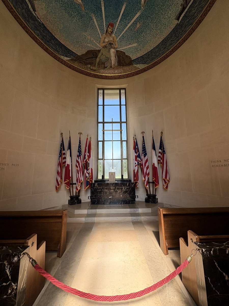 MsMalcolmHis's tweet photo. We also managed to touch on a bit of History, and paid a visit to Omaha Beach and the American Cemetery and Memorial. Such a worthwhile experience! https://t.co/2otK0hggo3