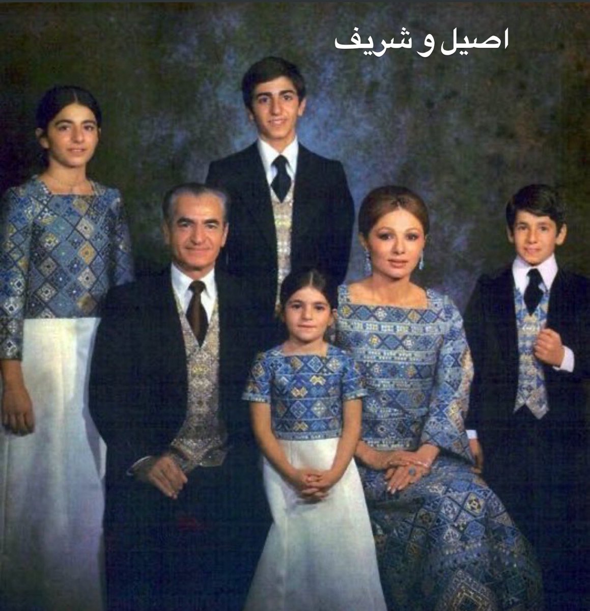 ۸۰ میلیون ایرانی دوست دارند به دوره پر شکوه پهلوی باز گردند
#خاندان_ایرانساز_پهلوی 
#همکاری_ملی