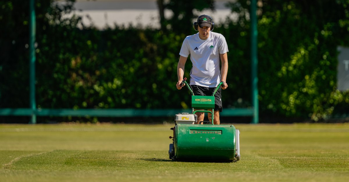 🅼🅰🆃🅲🅷 🅳🅰🆈

It's semi-finals day in the Irish Senior Cup and National Cup. 

Four big games - and we'll bring you all the scores, images and action on the Live Cup Blog: bit.ly/44tQQn4

Stay tuned - matches start at 12.30pm.

#ISC25 #IrishCricket #LoveCricket