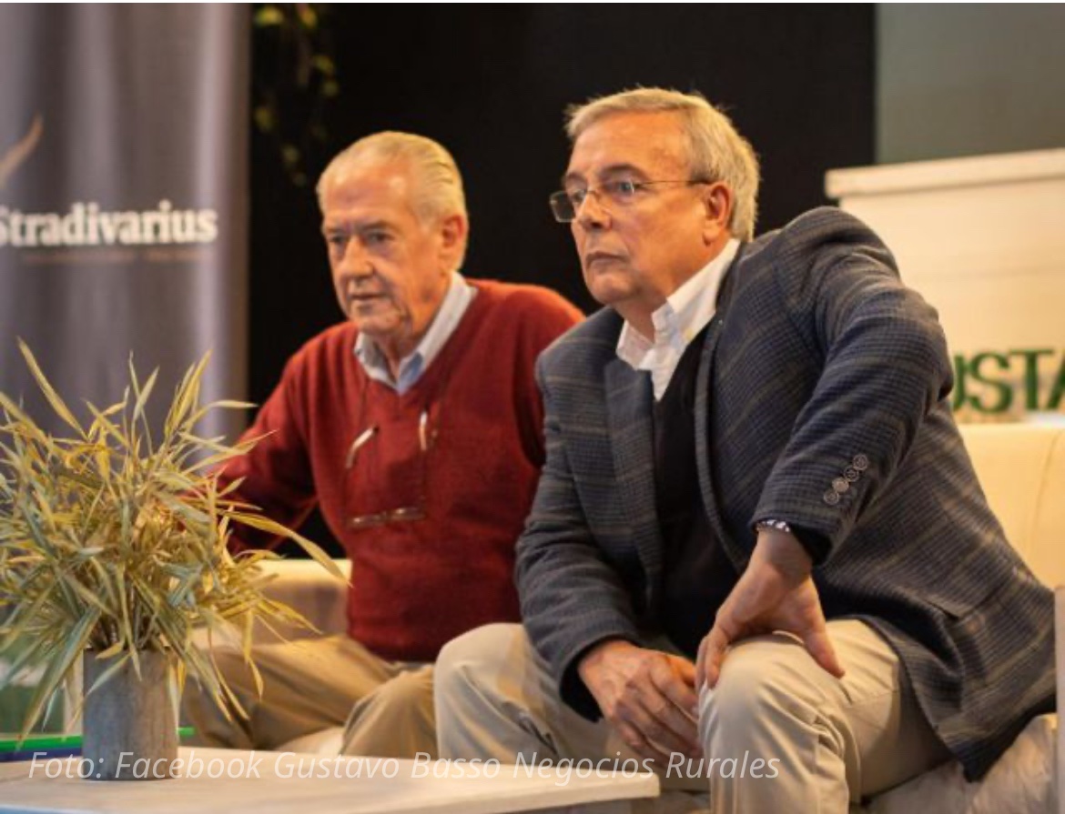Feliz día a todos los padres que con el ejemplo, trabajo, y esfuerzo, llenan de orgullo a sus hijos!!!!.
No es el caso de estos dos HDP, cobardes, ladrones y malas personas!!! <a href="/InversoresCG/">Inversores Conexion Ganadera</a> <a href="/conexionganaDam/">Conexión Ganadera Damnificados</a> <a href="/DamnificadoUno/">thepunisheruy</a> <a href="/felipecaorsi/">Felipe Caorsi</a> <a href="/justiciaym/">silver</a> <a href="/Cagaxionanadera/">Vaca láctica</a> <a href="/Didier914879/">Didier</a>