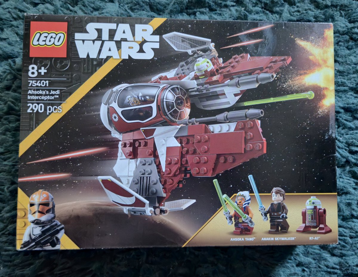 MarkYarksHopper's tweet image. Built this Morning- Star Wars Lego Ahsoka's Jedi Interceptor 😁