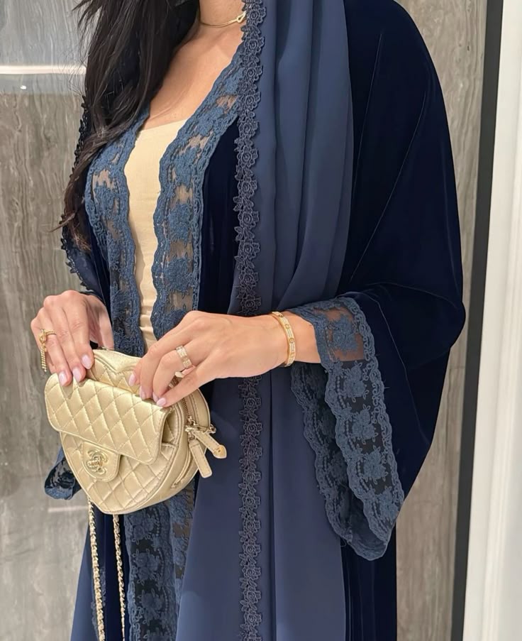 يا نعمتي بهالدنيا
يا اجمل مالقيت

#مساء_الخيرᅠ
