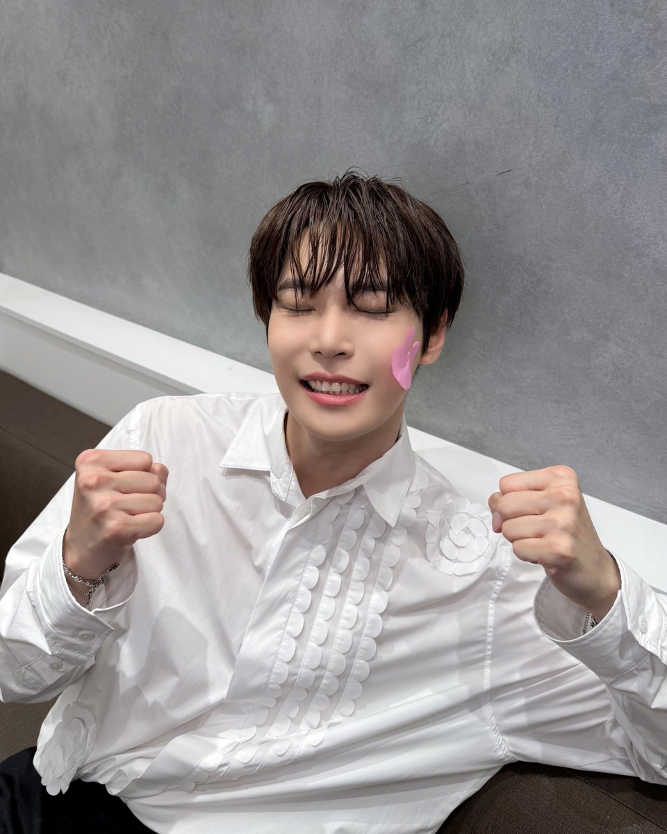 NCT (@nctsmtown) on Twitter photo ์ ๋ง์ ๋ง ์์ฆ๋ ๋๋ถ์ ์ ๋ ์ ๋ง ์ ๋๊ณ ์ฆ๊ฑฐ์ด ๊ณต์ฐ์ด์์ด์. ์ ๋ฒ์จ ๋ ๋ณด๊ณ ์ถ๊ณ ๋ ํ๊ณ ์ถ๋ค ใ
ใ
์ผ๋ฅธ ๋ ๋ง๋์ ใ
ใ
์ค๋ ์ ๋ง ์ ๋ง ๊ณ ๋ง์ ์ด์
ๆฌๅฝใซๆฌๅฝใซใทใบใใฎใใใใงใๅใใใใๆฅฝใใในใใผใธใซใชใใพใใ๏ผ
ใใใใใใพใไผใใใใใใพใในใใผใธใซ็ซใกใใใงใๆถ ์ ๋ง์ ๋ง ์์ฆ๋ ๋๋ถ์ ์ ๋ ์ ๋ง ์ ๋๊ณ ์ฆ๊ฑฐ์ด ๊ณต์ฐ์ด์์ด์. ์ ๋ฒ์จ ๋ ๋ณด๊ณ ์ถ๊ณ ๋ ํ๊ณ ์ถ๋ค ใ
ใ
์ผ๋ฅธ ๋ ๋ง๋์ ใ
ใ
์ค๋ ์ ๋ง ์ ๋ง ๊ณ ๋ง์ ์ด์
ๆฌๅฝใซๆฌๅฝใซใทใบใใฎใใใใงใๅใใใใๆฅฝใใในใใผใธใซใชใใพใใ๏ผ
ใใใใใใพใไผใใใใใใพใในใใผใธใซ็ซใกใใใงใๆถ