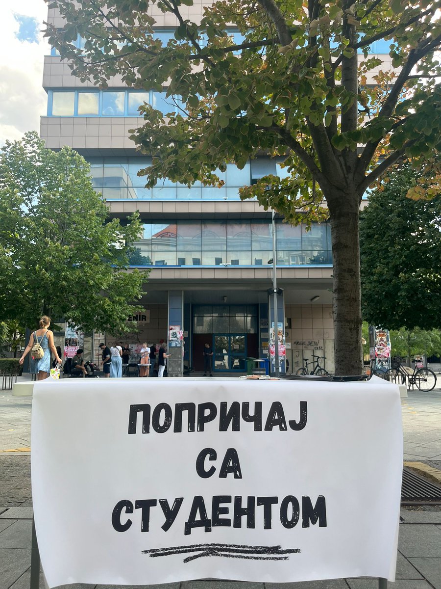 studentuselu's tweet image. Hvala svima koji su popričali sa nama juče u Zrenjaninu!