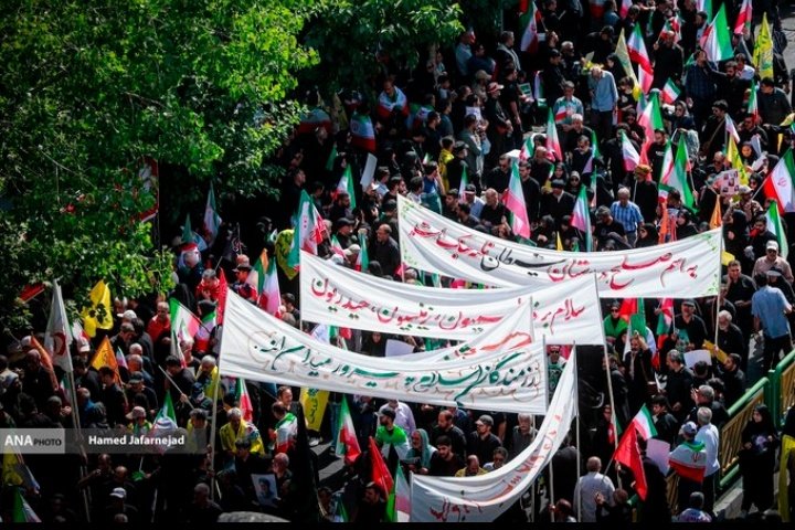 Sarehnazri's tweet image. با اتکاء به قدرت مردم؛
جمهوری اسلامی ایران شکستناپذیر است...
#ایران_قوی
#اقتدار_مردمی
