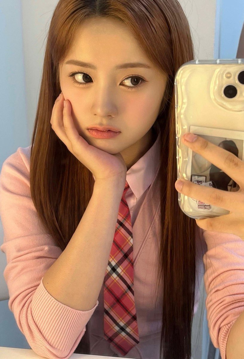 UNIS_offcl's tweet image. xoxo, Ellie~💖🧁

#UNIS #유니스
#ELISIA #엘리시아