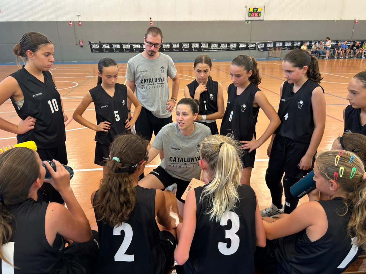 FCBQtecnic's tweet image. TORNEIG I 🏀Torneig Seleccions Mini Balaguer
Jornada 2 (Masculí)
Catalunya-1 - Catalunya-2 (113-87)
Aragó-Catalunya-2 (68-64)
Jornada 2 (Femení)
Catalunya-1 - Catalunya-2 (52-51)
