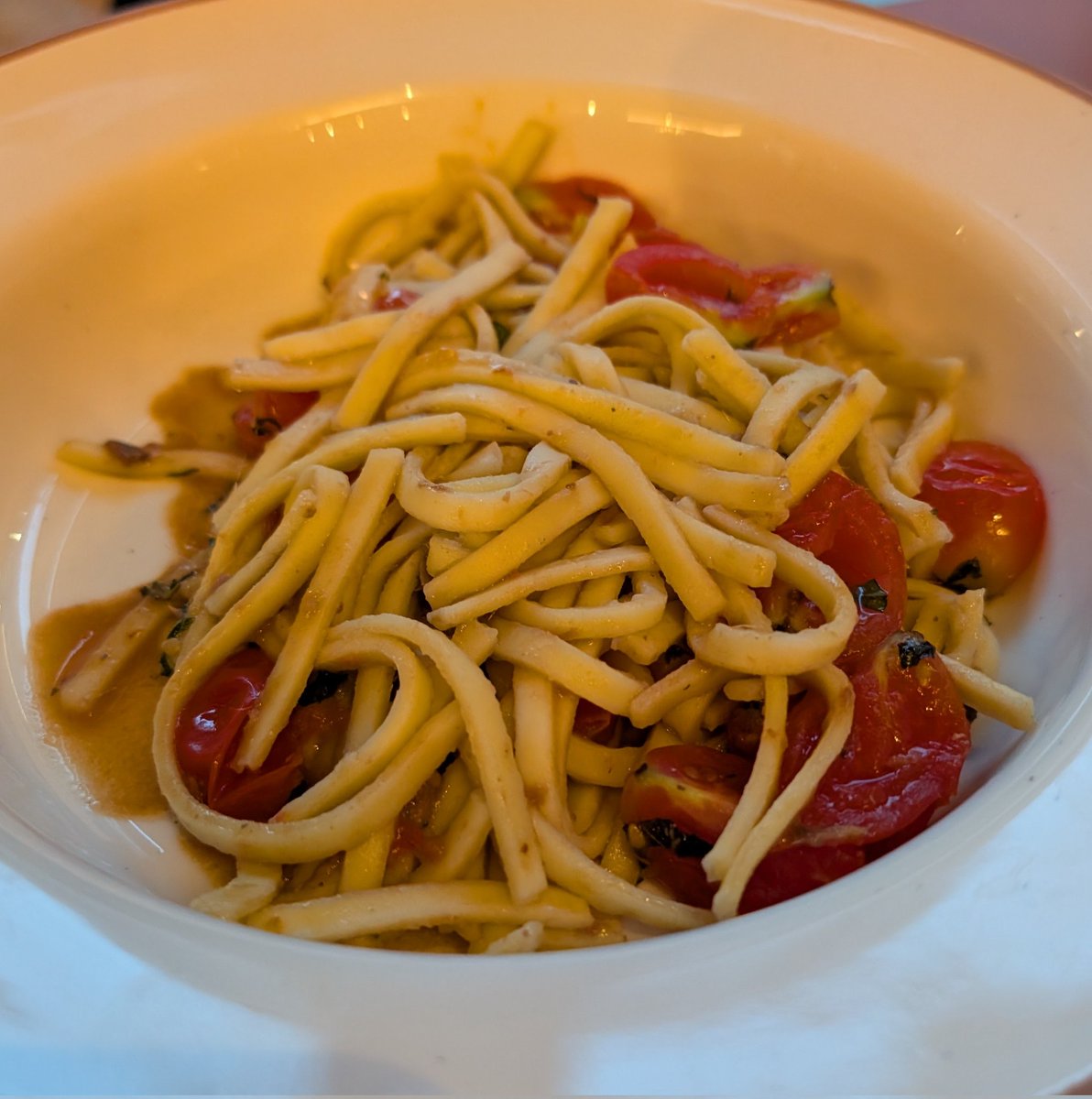 gdp1985's tweet image. Went to Tari Trattoria last night, one of the many new places near Union Market. Promising start. Seafood-oriented Amalfi style food.