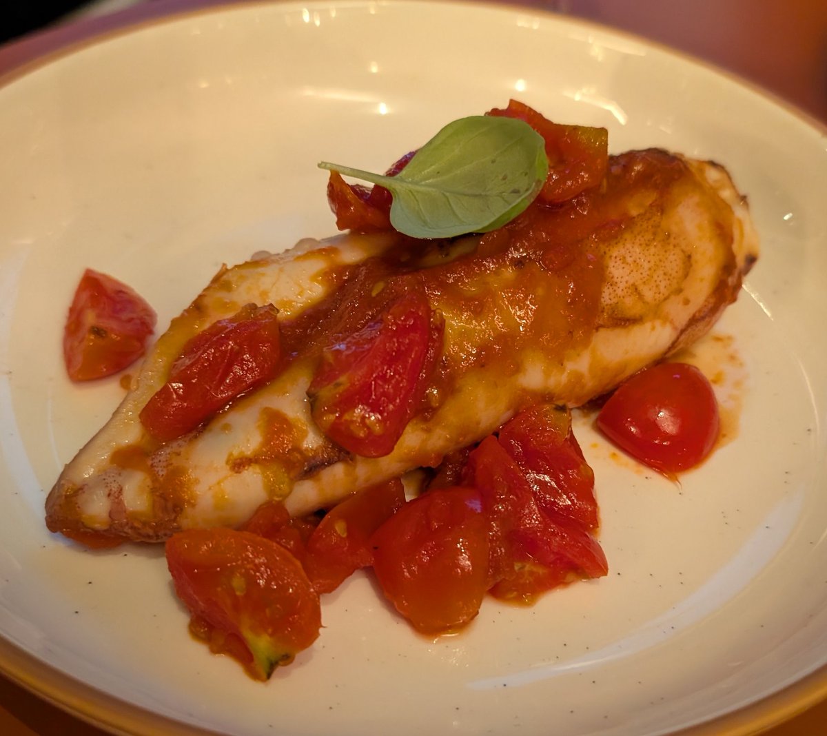 gdp1985's tweet image. Went to Tari Trattoria last night, one of the many new places near Union Market. Promising start. Seafood-oriented Amalfi style food.