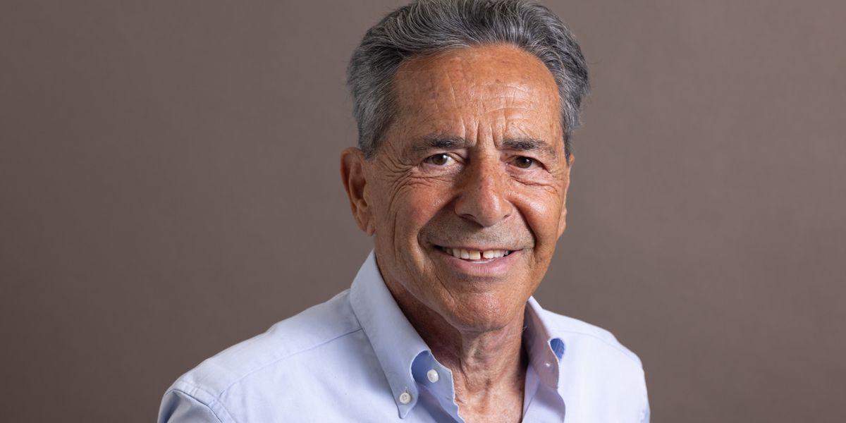 Die Abschaltung von UKW war ein Fehler, wie die SRF-Hörerzahlen zeigen. Das Parlament muss jetzt verhindern, dass die privaten Radiosender nun auch bluten müssen. tagesanzeiger.ch/roger-schawins…